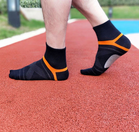 Heren Orion orthopedische veiligheidsschoenen. Robuuste werkschoenen met antislip en lekbestendige zool voor comfort en bescherming.