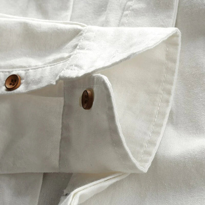 Trendy heren overhemd met henleykraag, Japanse invloeden en comfortabele losse pasvorm voor dagelijks gebruik.
