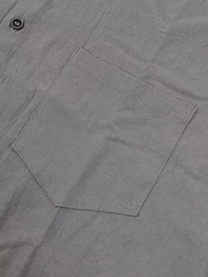 Rode heren overhemd korte mouw, regular fit, met borstzak. Voor een opvallende zomerse stijl.