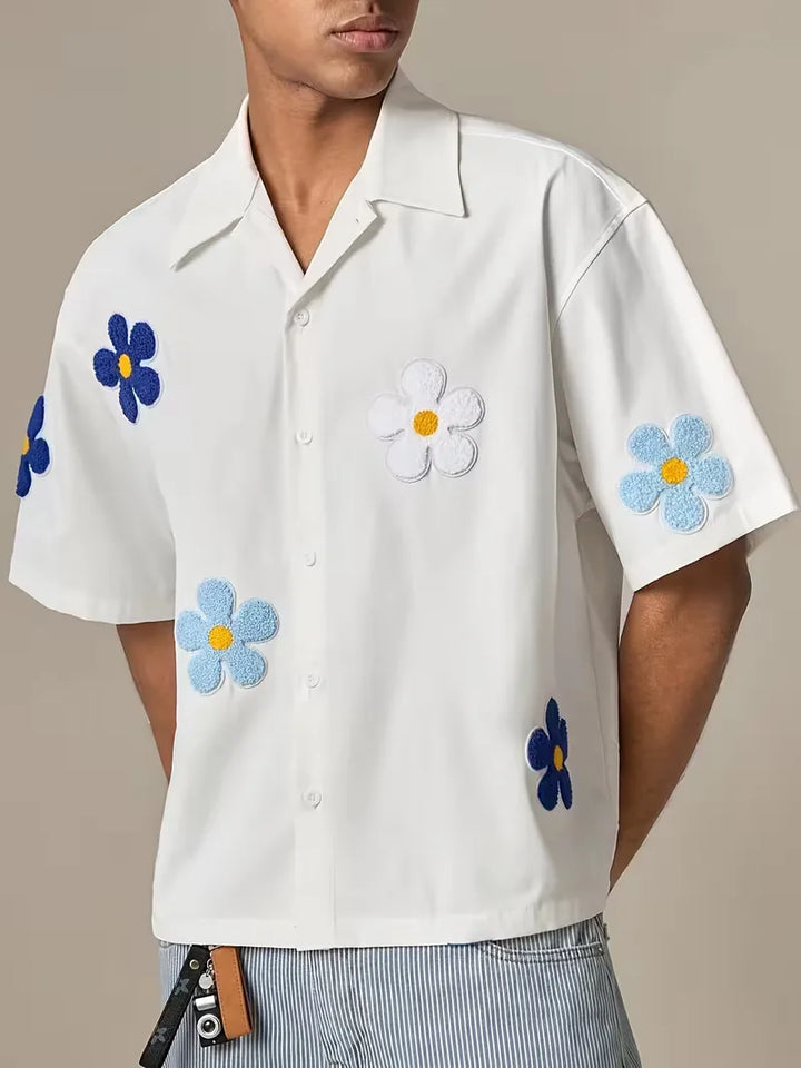 Casual heren overhemd, korte mouw, met een trendy bloemenprint en comfortabele regular fit.