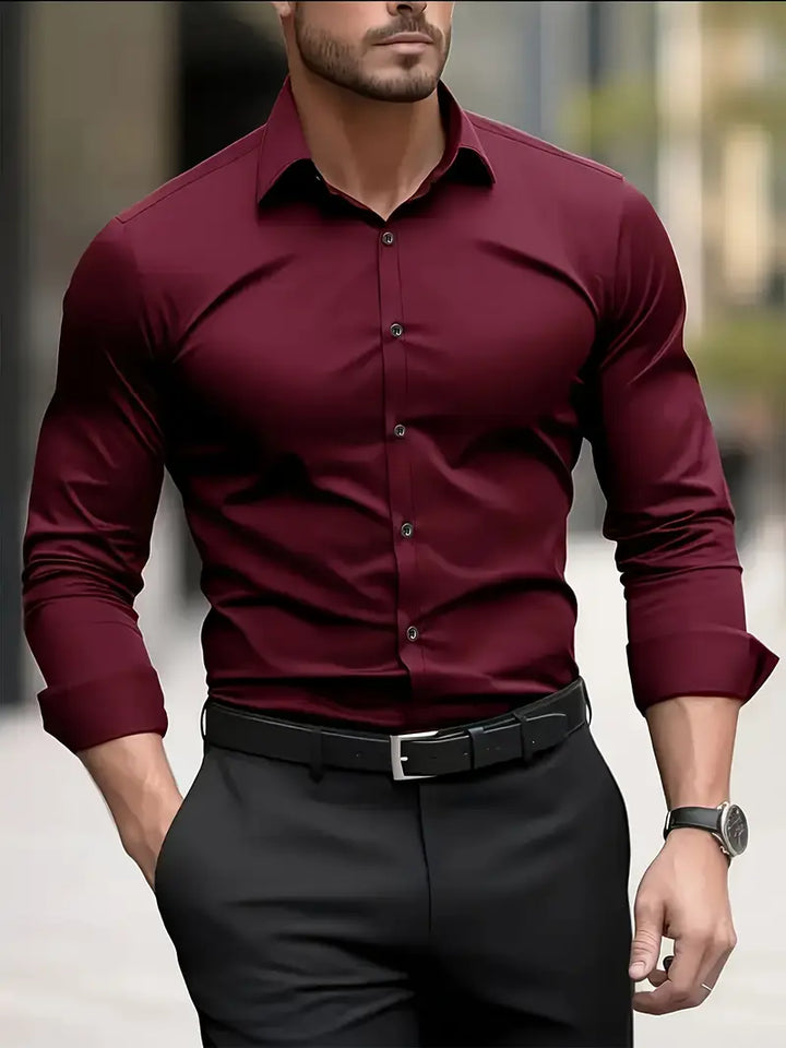 Casual herenshirt met lange mouwen; ademend en strijkvrij, voor dagelijks comfort en gemak.