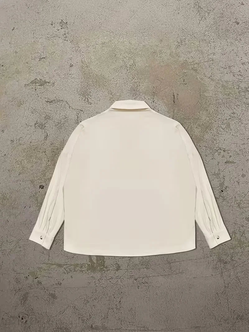 Stijlvol heren corduroy bomberjack met oversized pasvorm en dropshoulder. Perfect beige jack voor streetwear look.