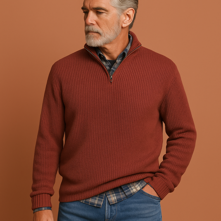 Man draagt comfortabele oversized heren trui, ideaal voor een relaxte en stijlvolle casual outfit.