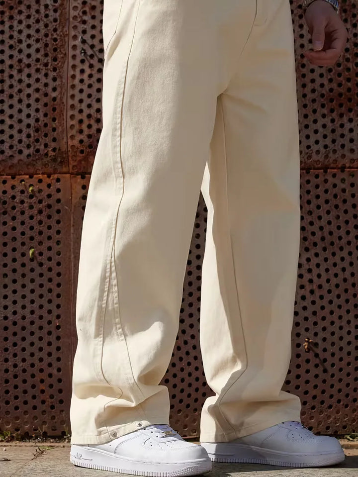 Stijlvolle en comfortabele heren pantalon, perfect voor dagelijkse activiteiten en reizen.