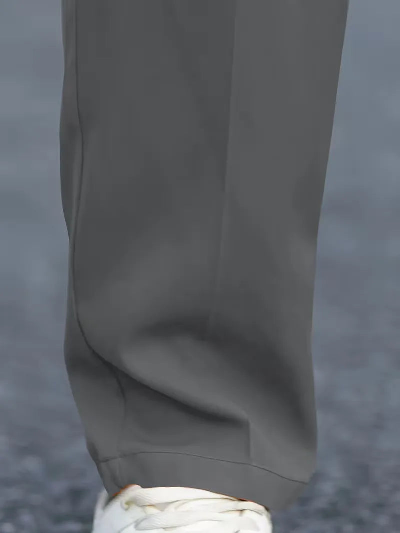 Comfortabele herenpantalons rechte pijpen, smart casual, voor een actieve levensstijl.