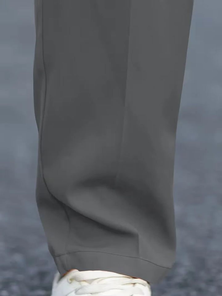 Comfortabele herenpantalons rechte pijpen, smart casual, voor een actieve levensstijl.