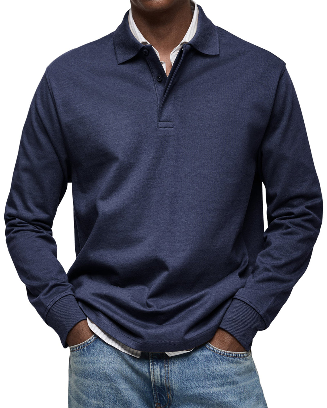 Elegante herenmode: een stijlvolle polo met lange mouwen. Perfect voor elke outfit, comfortabel om te dragen.