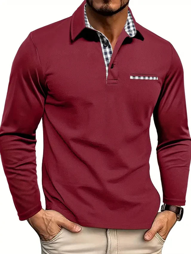 Heren polo met lange mouwen, tijdloos design en knoopsluiting, ideaal voor smart casual herfstlook.
