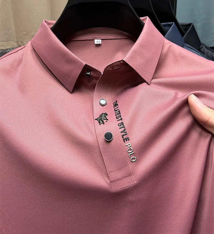 Zakelijke herenpolo: stijlvol poloshirt voor heren, perfect voor een smart-casual zakelijke outfit.