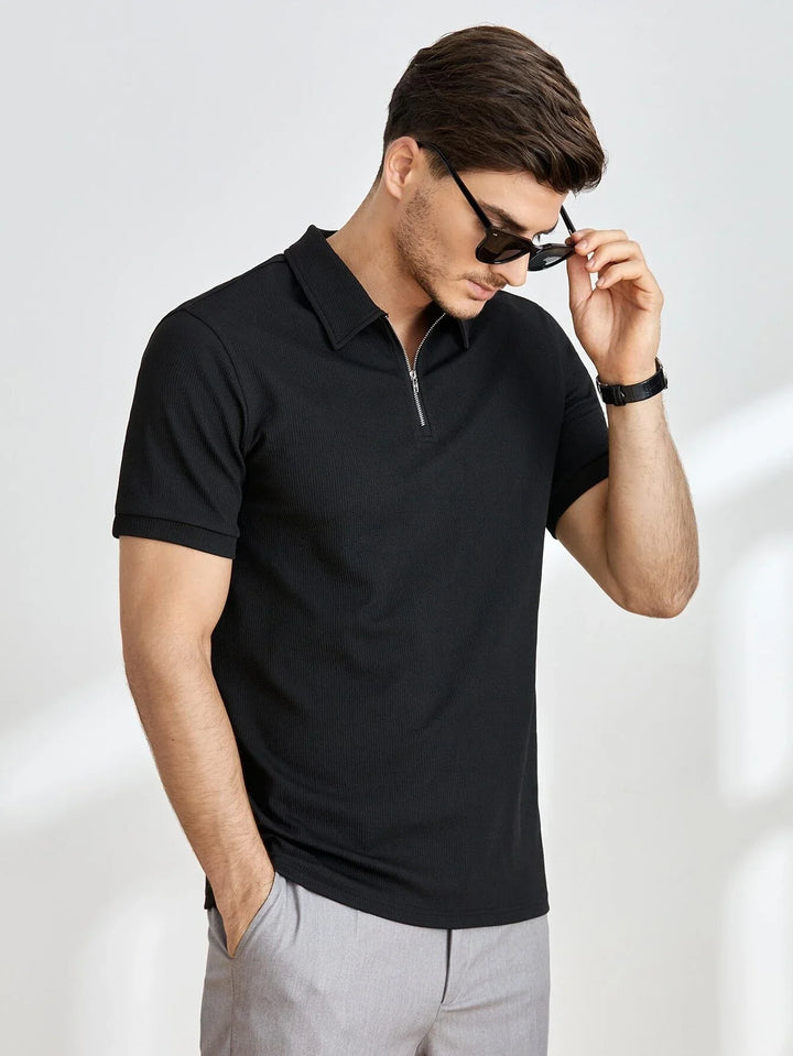 Comfortabel effen heren poloshirt met ritssluiting, korte mouw, perfect voor casual mannen mode.