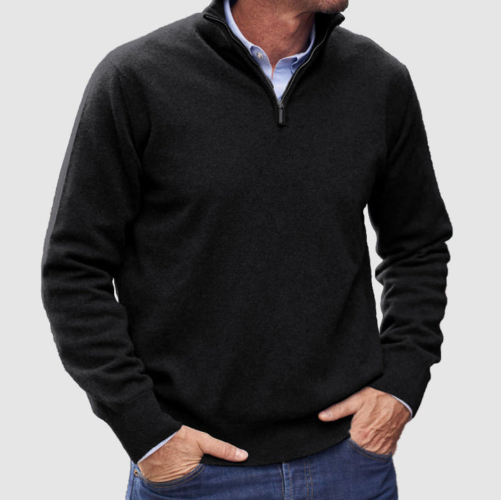 Zachte, gebreide heren trui met rits, comfortabel en warm. Essentieel voor winterse mode.