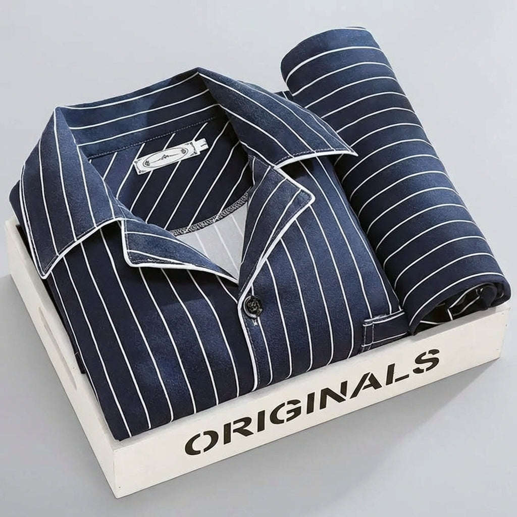 Luxe heren pyjama set van zachte stof, geschikt als nachtkleding