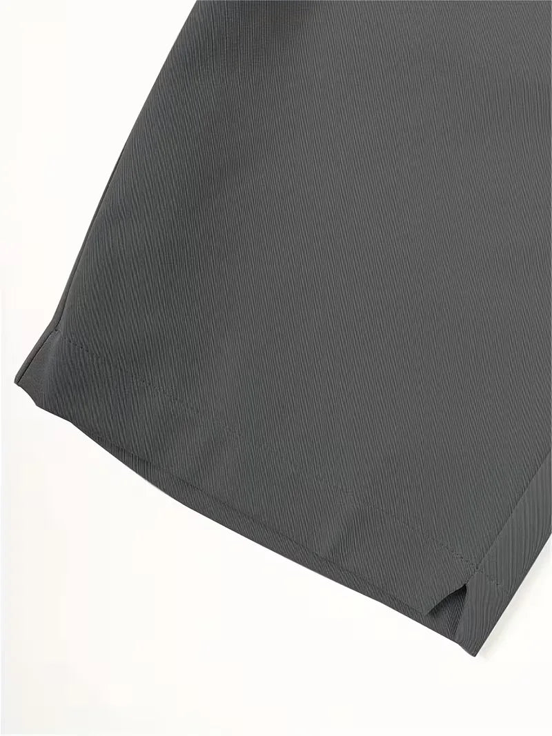 Comfortabele heren shorts met zijzakken, ideaal voor zomerse wandelingen of ontspanning.