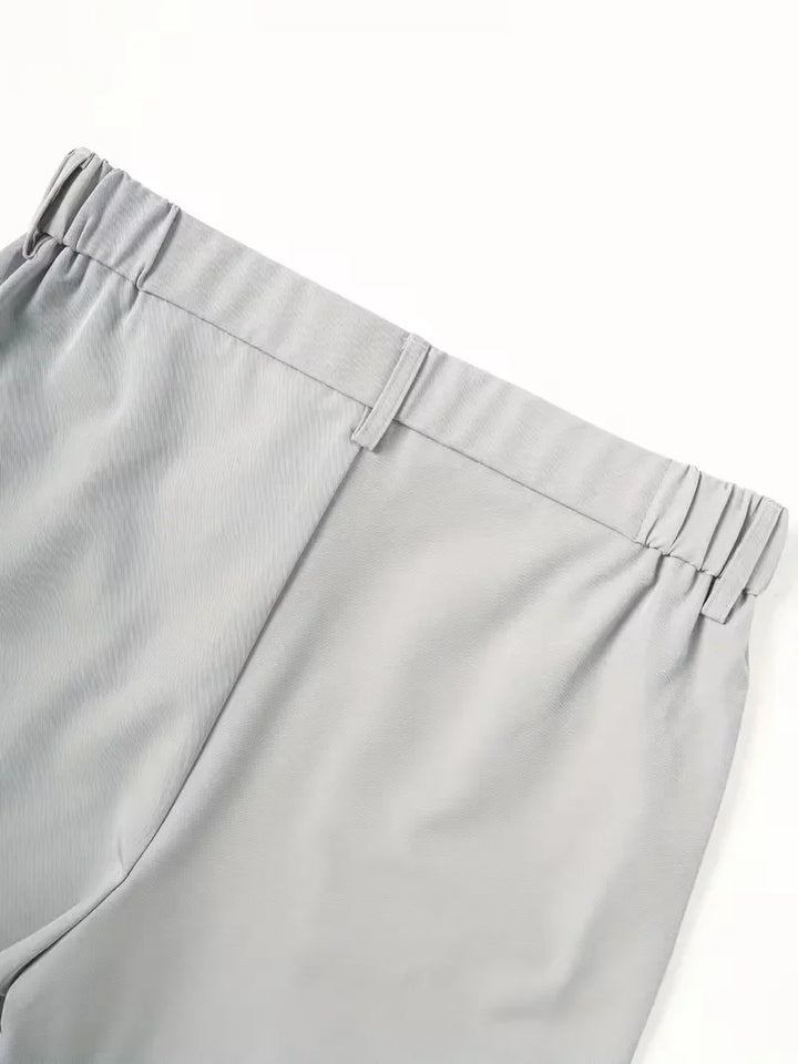 Heren straight leg shorts met zijzakken, smart casual, onmisbaar in de zomergarderobe.