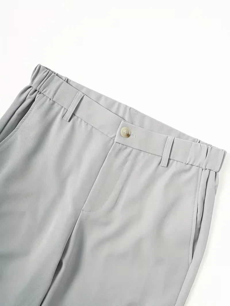Casual heren shorts met mid-rise, rechte pijp, comfortabel voor een actieve zomer.