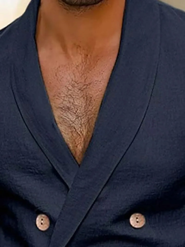 Double-breasted herenblazer slim fit, met opvallende houten knopen, voor een elegante kantoorstijl.
