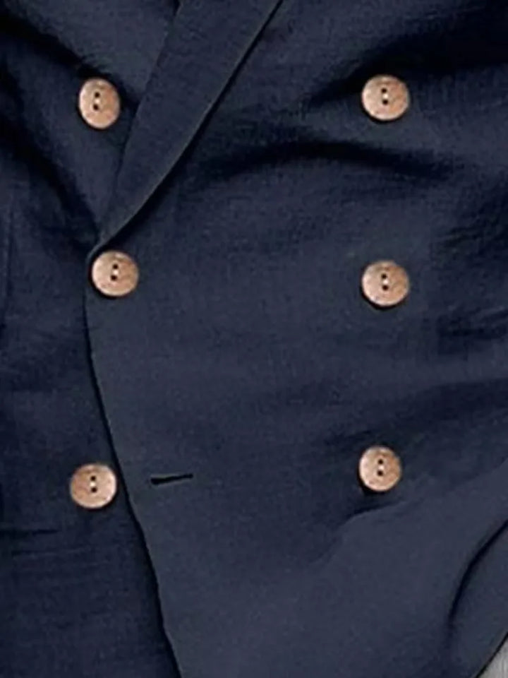 Strakke slimfit herenblazer met houten knopen, veelzijdig voor zakelijke en casual kleding.