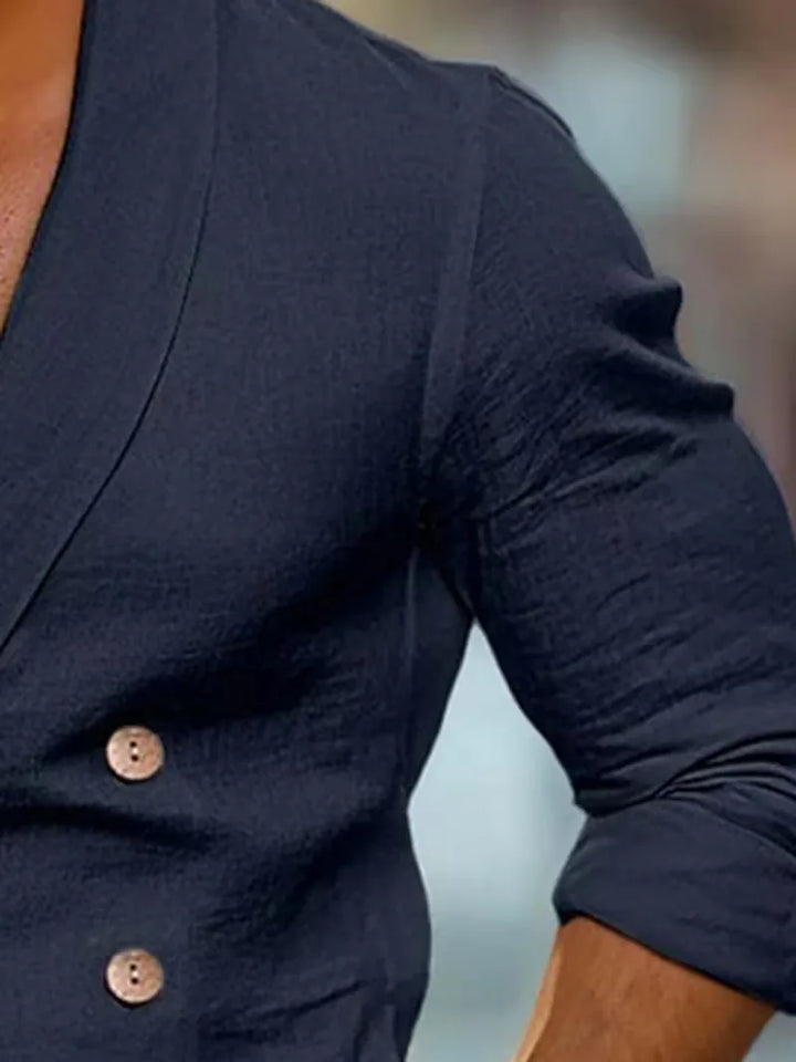 Zomermode herenblazer, slim fit, met unieke houten knopen die karakter toevoegen aan elke outfit.