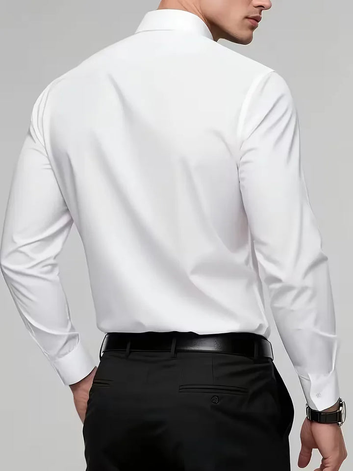 Elegant slim fit herenoverhemd met lange mouwen en mandarijnkraag voor een moderne, nette look.