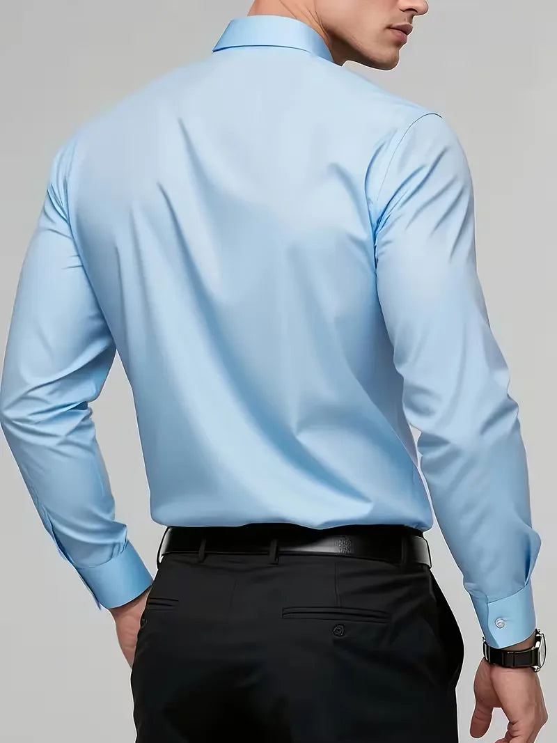 Professioneel slim fit herenoverhemd met mandarijnkraag, voor een zelfverzekerde zakelijke presentatie.