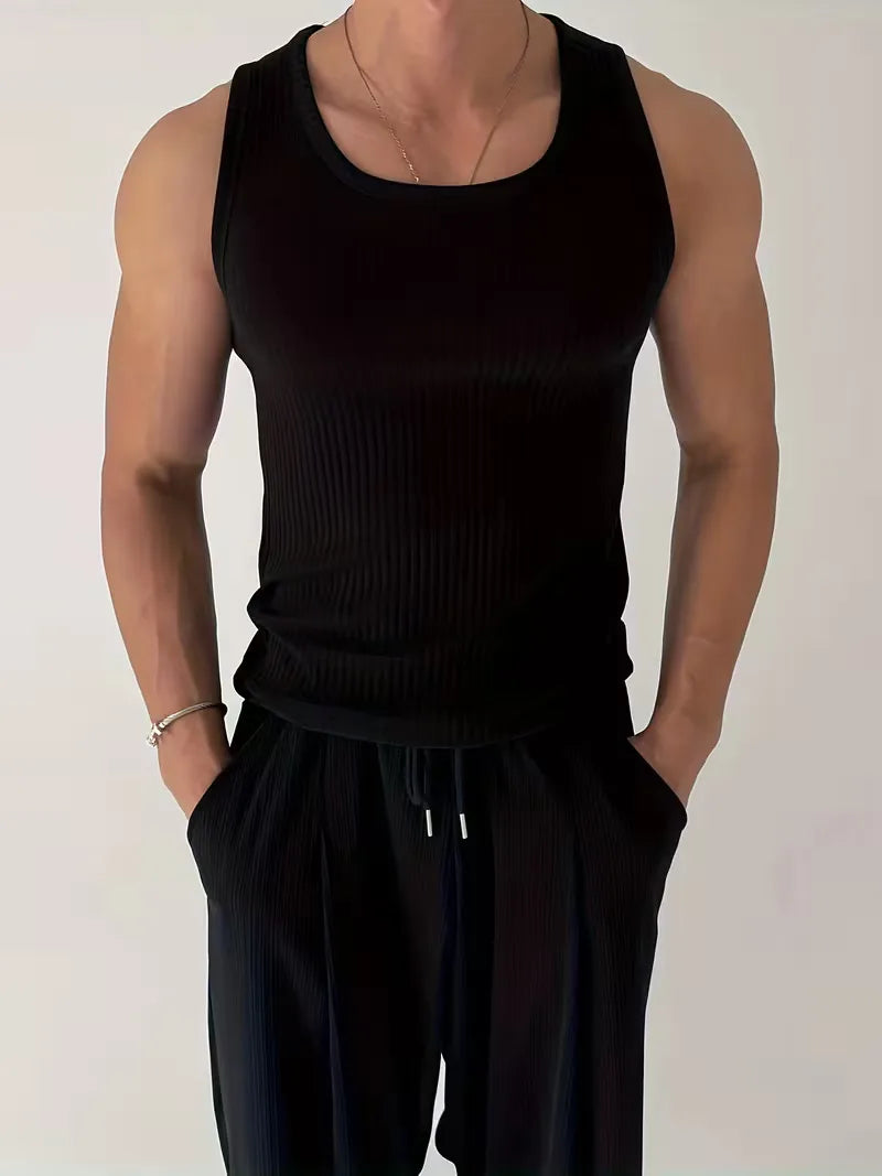 Heren slim fit tanktop voor fitness & training. Comfortabel mouwloos shirt, ideaal voor workouts.
