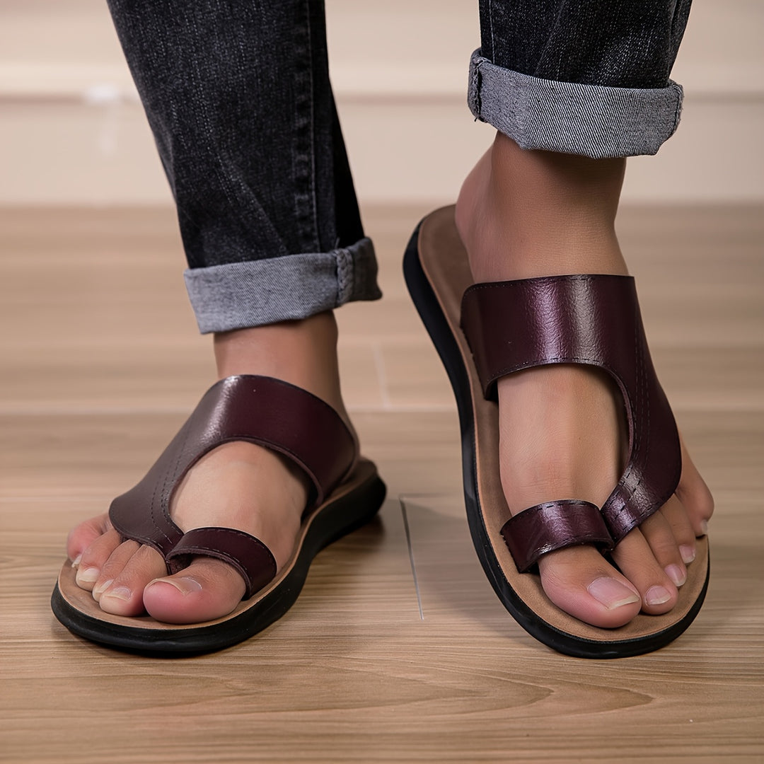 "Heren slippers met antislipzool, lichtgewicht en comfortabele dikke zool, ideaal voor dagelijks comfort en stijl."