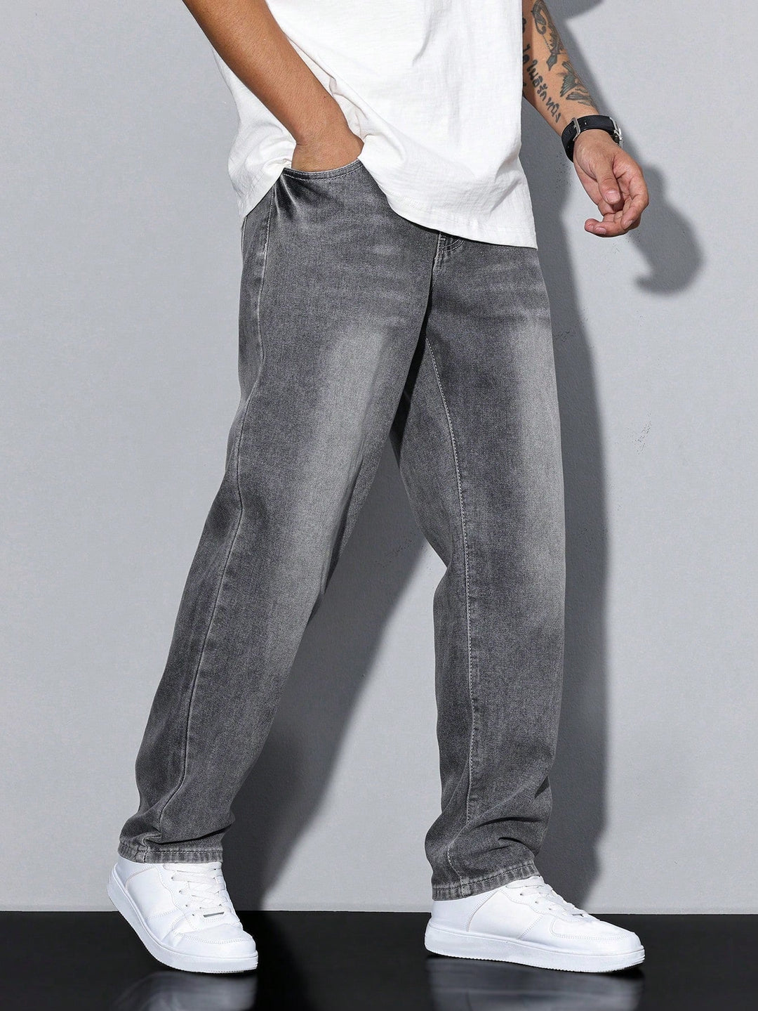 Super comfortabele straight fit jeans Evan voor heren. Ideale pasvorm voor de hele dag draagcomfort.
