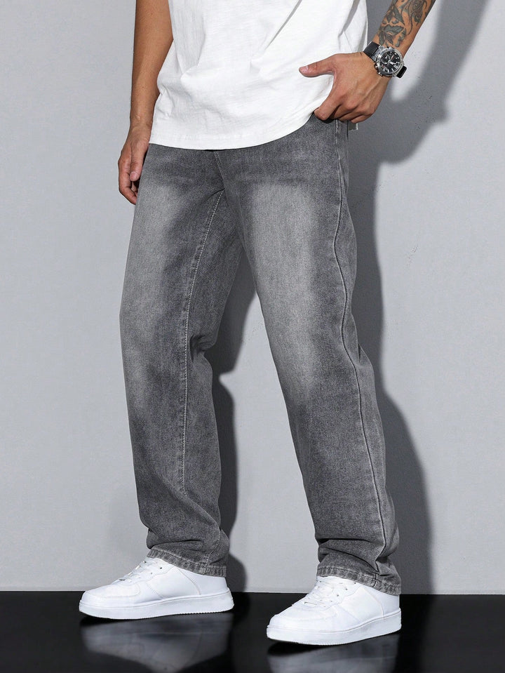 Heren spijkerbroek Evan, straight fit model van hoogwaardige denim. Modieuze casual broek.