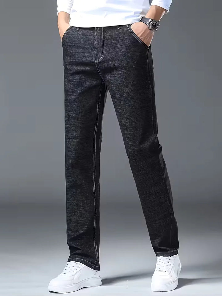 Comfortabele heren straight jeans, donkerblauw, met duurzame stiksels; perfect voor dagelijks comfort.