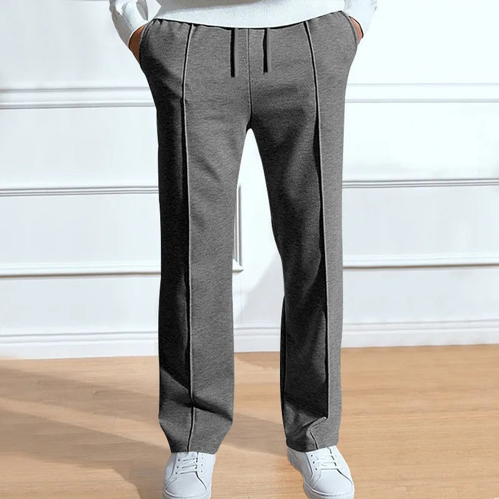 Casual chic herenbroek, slim fit en comfortabel, perfect voor zowel zakelijk casual als vrije tijd.