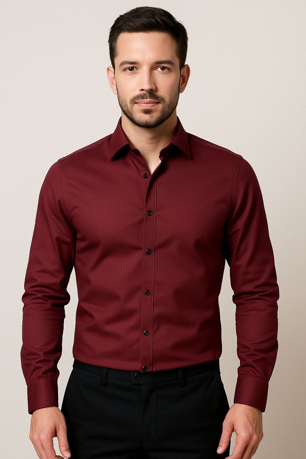 Marineblauw herenoverhemd, strijkvrij polyester-elastaan stretchstof, voor zakelijk comfort.