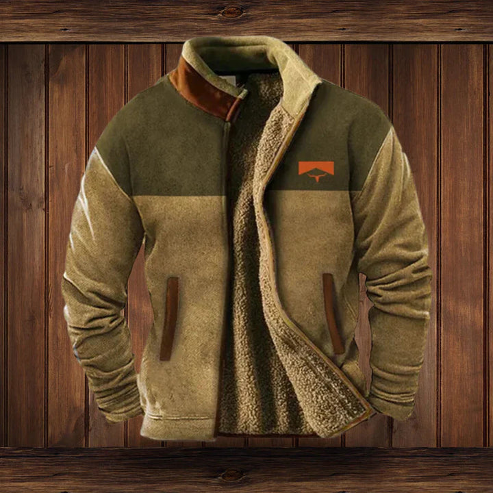 Volledig zicht op vintage stijl heren teddy vest met rits. Warme herfst/wintermode, veelzijdig en stijlvol.
