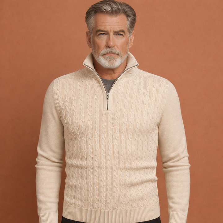 Heren trui met klassiek kabelpatroon, tijdloze stijl. Warm en comfortabel voor herfst en winter.