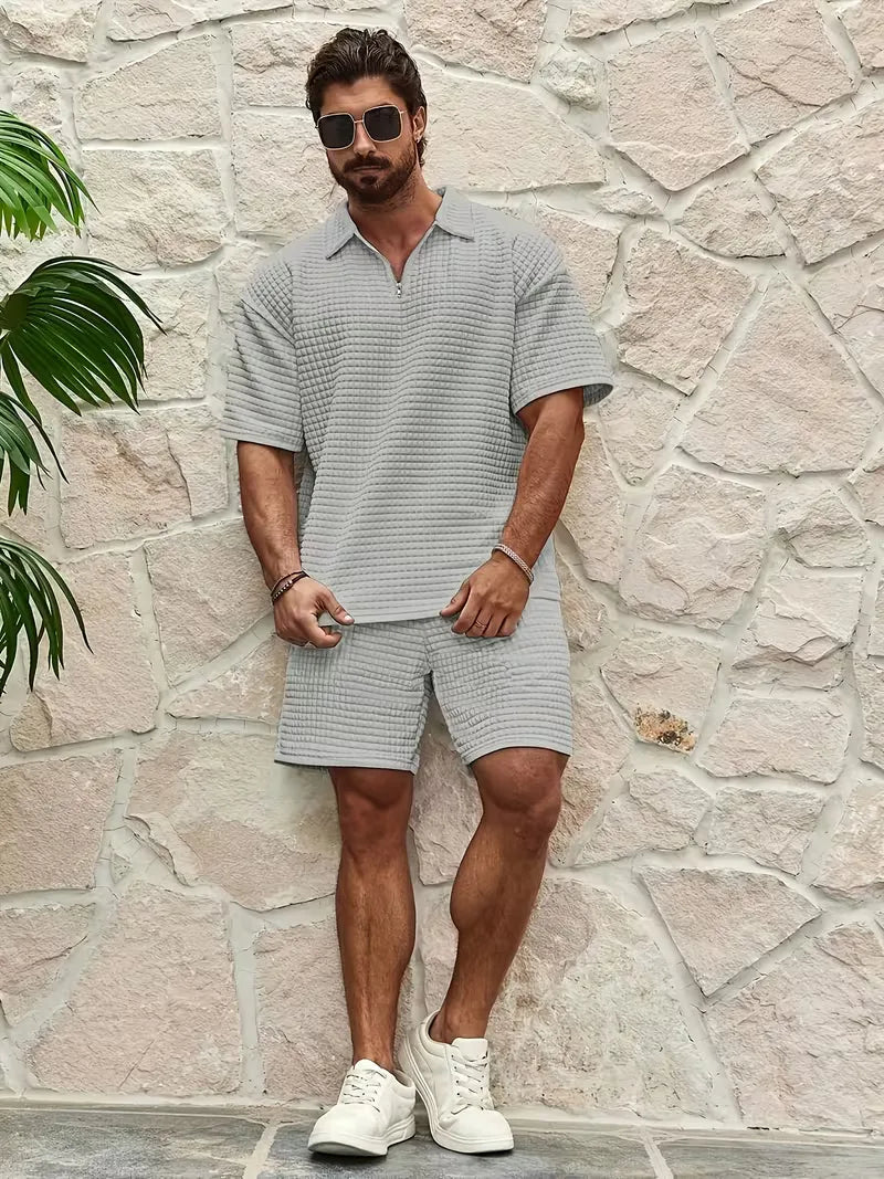 Lichte heren lente-zomer set: comfortabele V-hals top en shorts voor dagelijks gebruik.