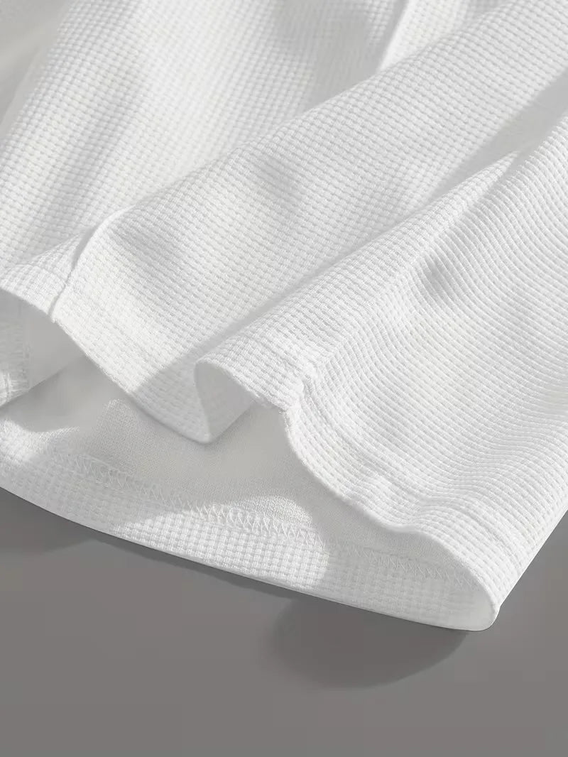 Tweedelige heren zomer outfit: casual T-shirt en shorts, verkrijgbaar in diverse kleuren.