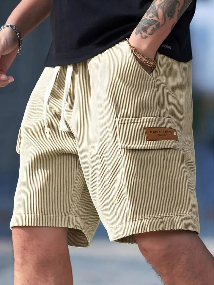 Heren urban geribde bermuda shorts met losse pasvorm, ideaal voor casual zomercomfort en stijl.