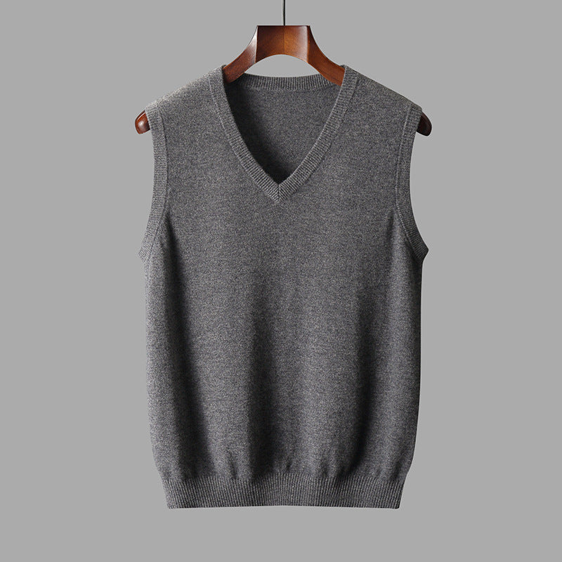 Stijlvolle heren spencer met diepe V-hals, een essentieel vest voor elke man.