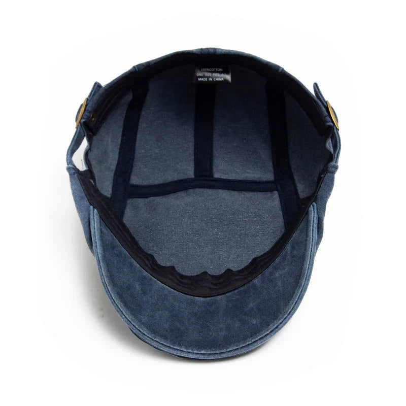 Deze elegante heren vintage pet, een klassieke beret, is het perfecte tijdloze hoofddeksel voor een verfijnde look.