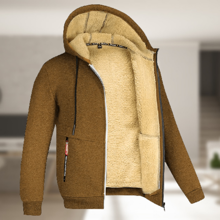 Close-up van de stevige ritssluiting op een warme heren winter hoodie, duurzame kwaliteit.