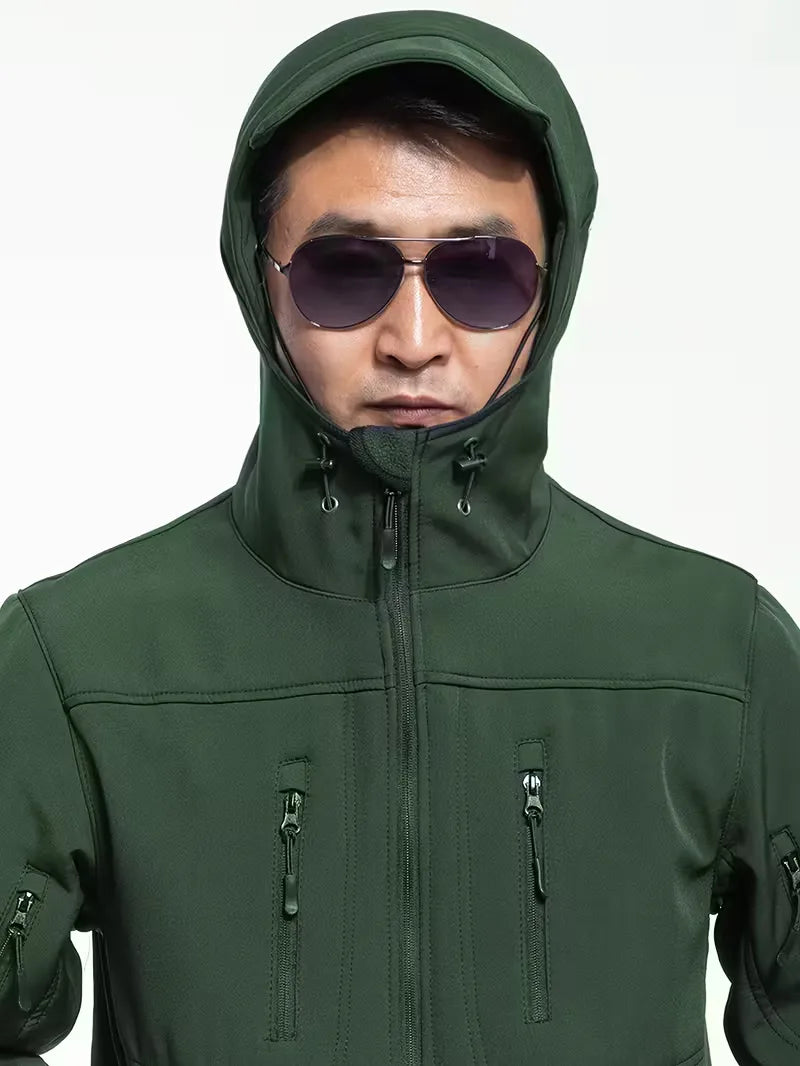 Essentiële heren winterjas, stijlvol en warm, voor de moderne, bewuste man.