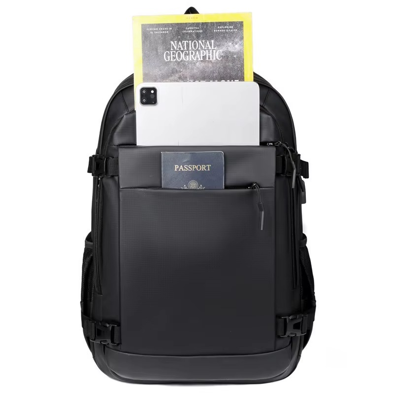 Duurzame waterdichte reistas/laptoprugzak voor heren. Ideaal voor zakenreizen, weekendtrips en comfortabel op weg.