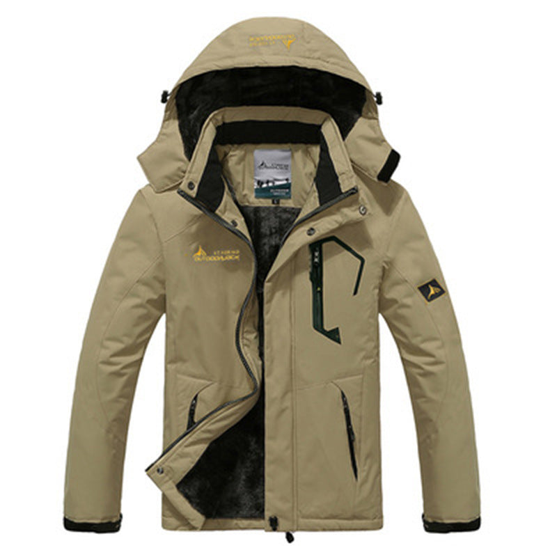 Rugzicht van een warme heren parka, waterdicht en met capuchon, ideaal voor buiten.