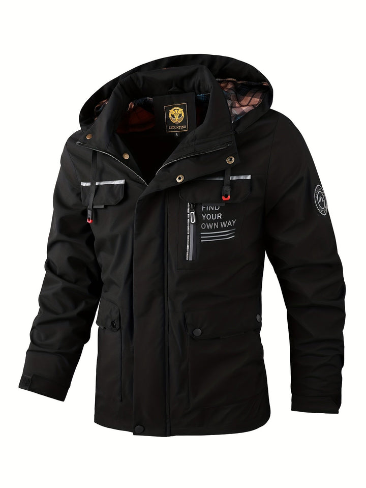Heren waterdichte winterjas, ideaal voor outdoor, close-up van de winddichte capuchon.