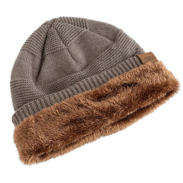 Stijlvolle heren beanie, comfortabel en warm. Perfecte wintermuts als accessoire voor koude winterdagen.