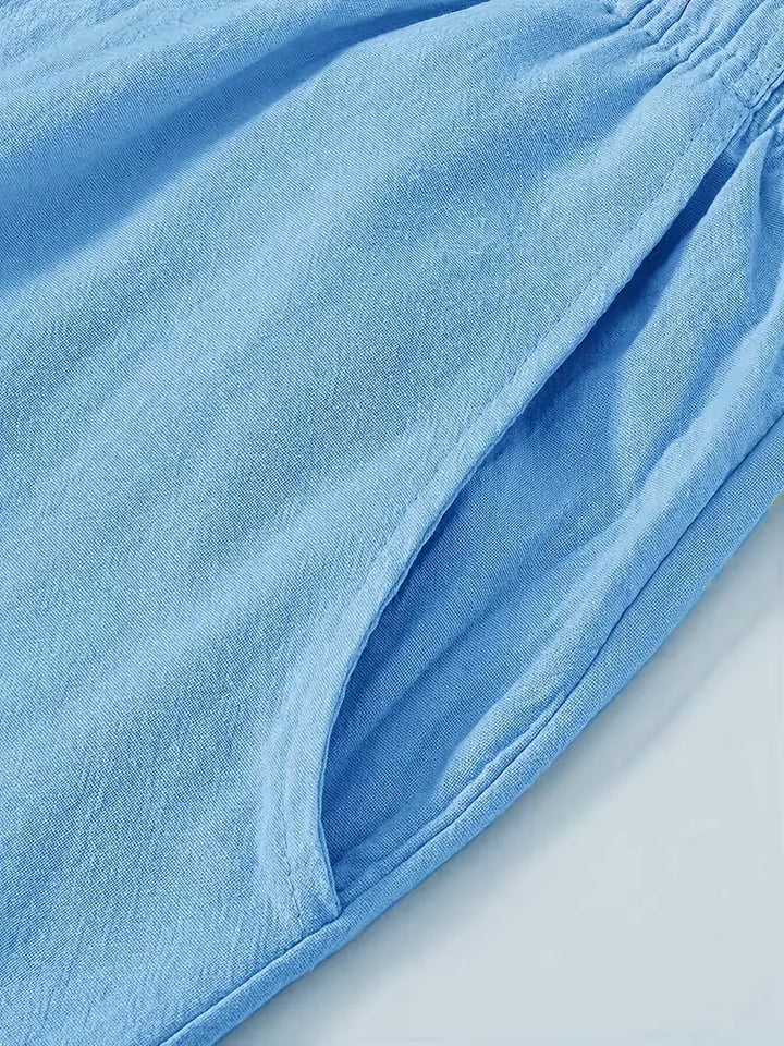 Heren tweedelige shortset met korte mouwen; ideaal voor een actieve of ontspannen zomerdag.