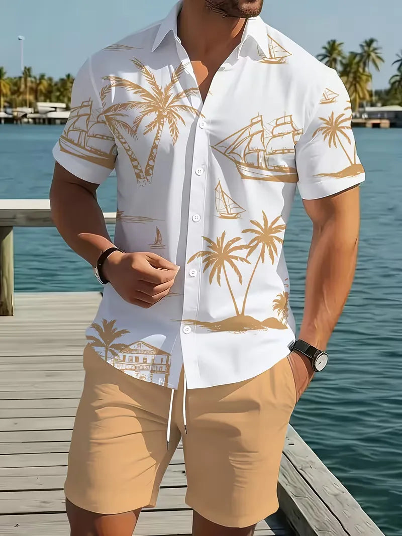 Heren zomer set: shorts & shirt met tropische print in abrikoos. Ideaal voor strand, vakantie of casual mode.