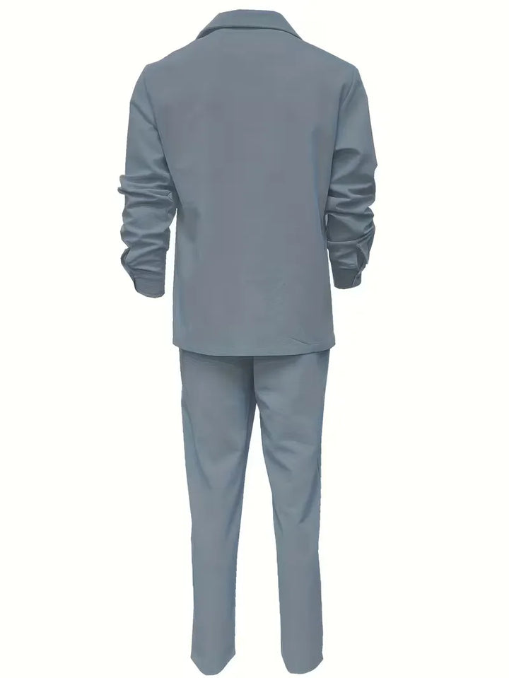 Veelzijdige heren zomerkledingset met lange mouwen in neutrale kleur. Casual, comfortabel voor elke man.