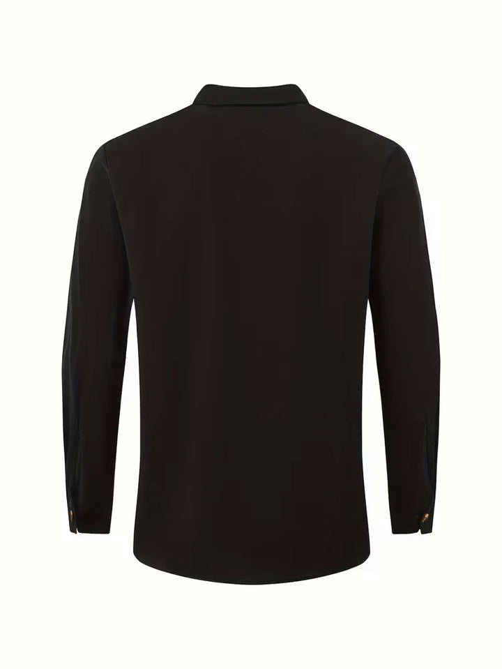 Stijlvol tweedelig herenpak met mandarijnkraag. Comfortabele keuze voor zomerkleding.