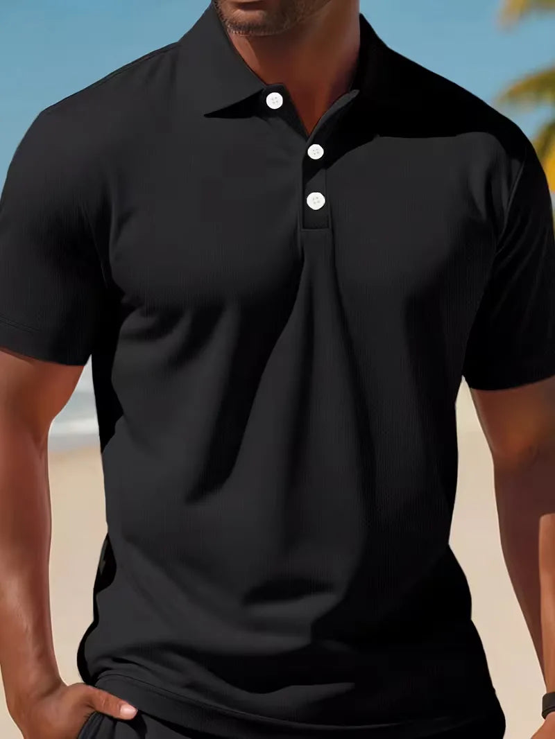 Trendy heren zomerset met een comfortabele polo en stijlvolle shorts.