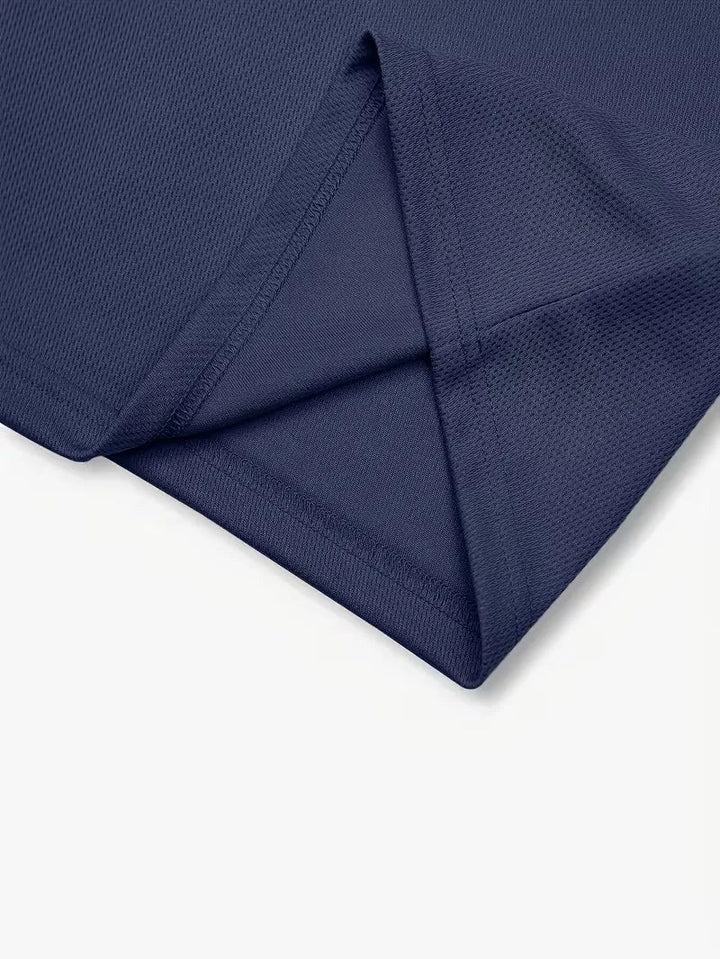 Heren strandkleding: comfortabele poloshortset, sneldrogend en lichtgewicht.